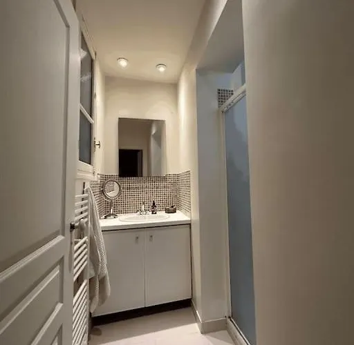 Appartement Charmant Parisien Parijs